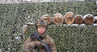 Викладач НАВС на фронті: капітан поліції Дмитро Маргара рятує життя побратимам (ВІДЕО)