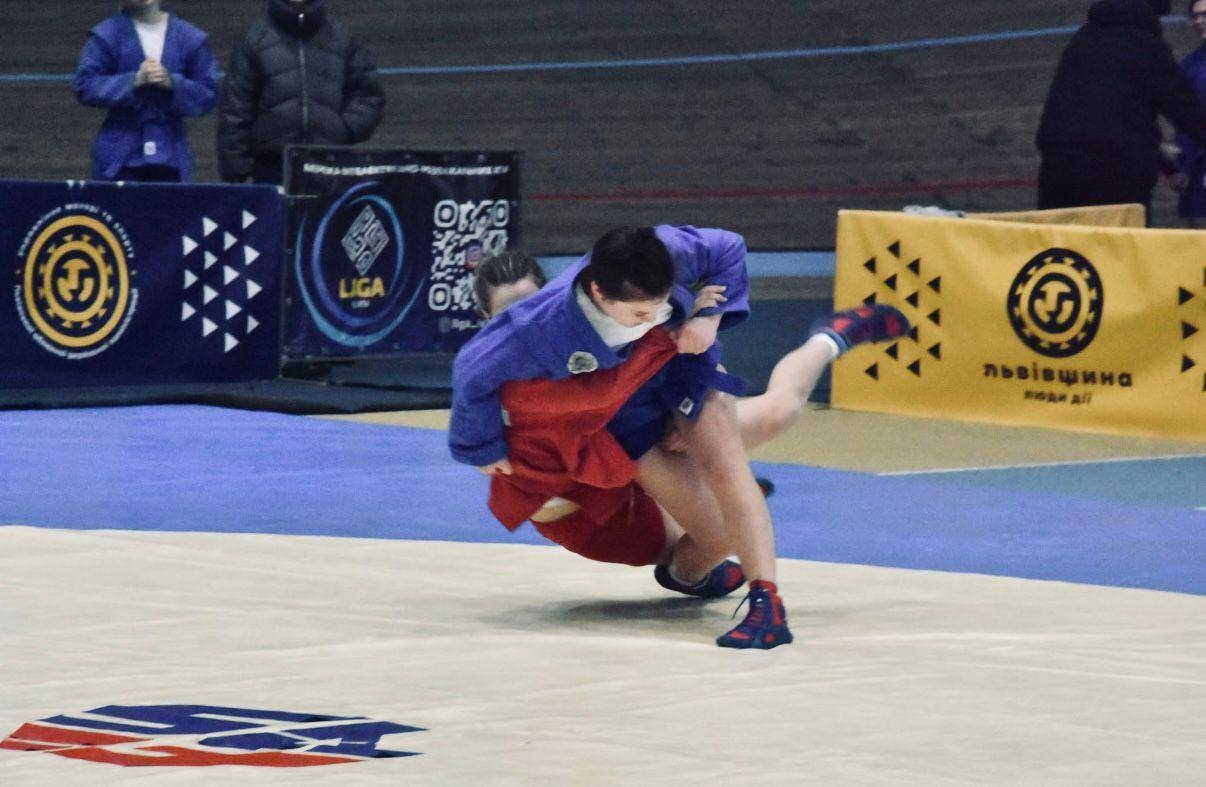 Курсанти й студенти академії — призери Чемпіонату України із самбо