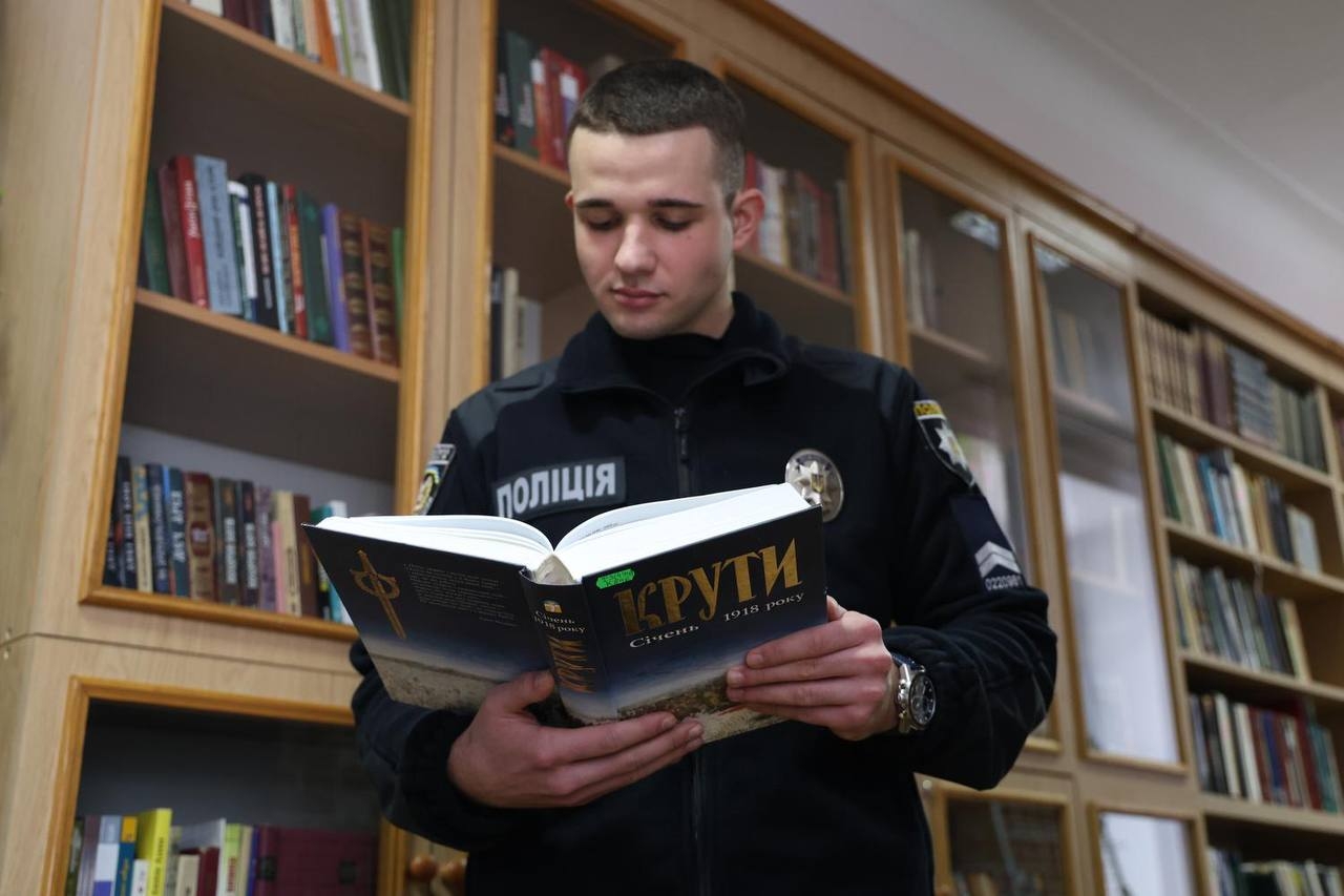 У НАВС вшанували пам’ять Героїв Крут