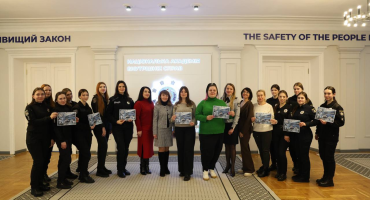 Наука, натхнення та жіночність: у НАВС відбувся фотофлешмоб «В об’єктиві науковиця»