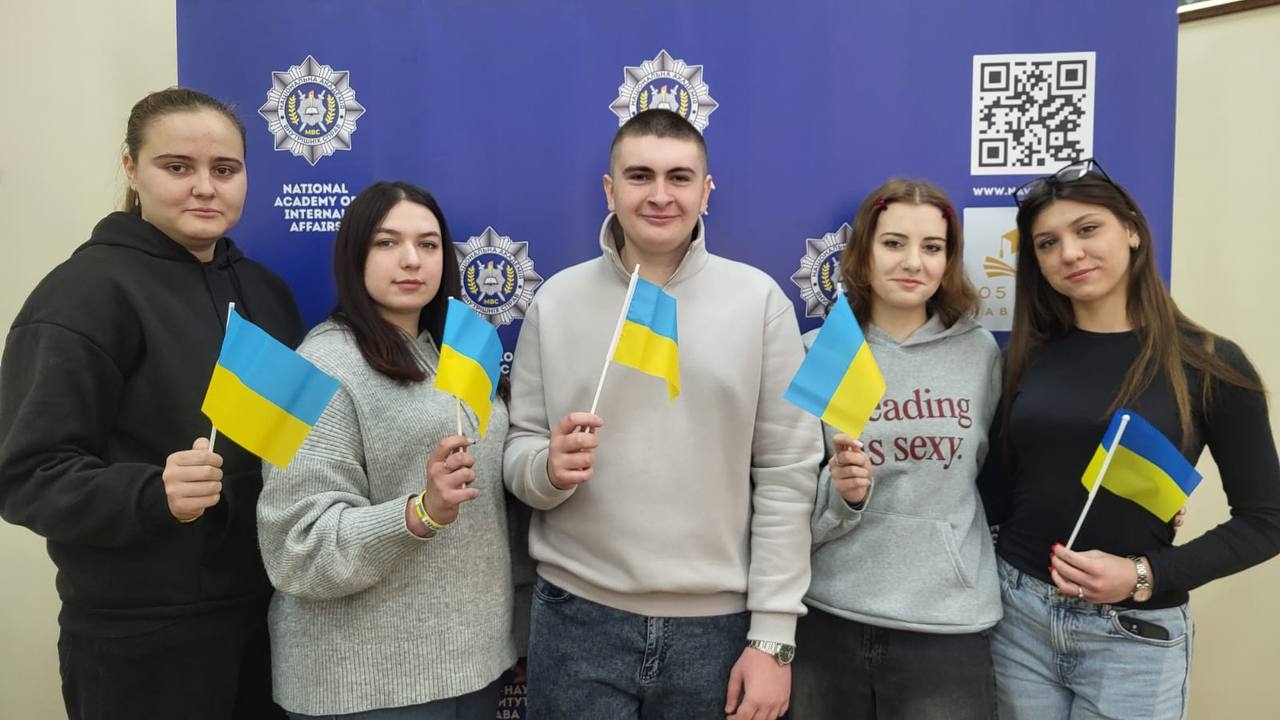 День Єднання в Україні: символ національної єдності та стійкості