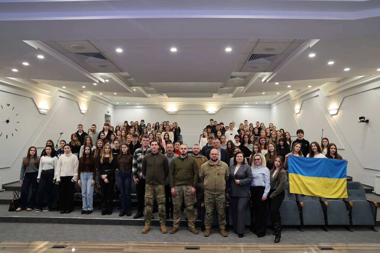 Патріотична зустріч зі студентами «Історія української державності»