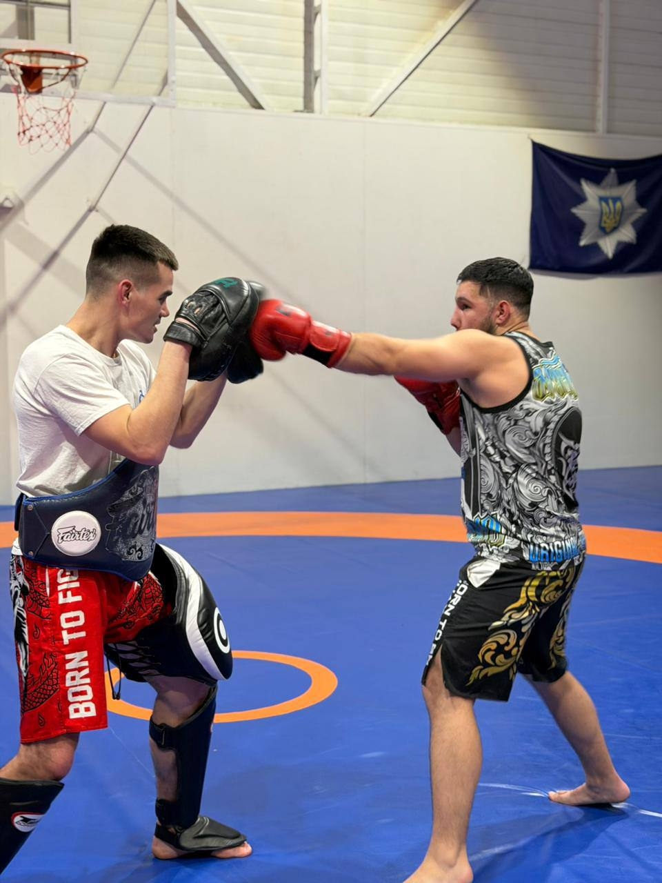 Тренування з тайського боксу за участю ветерана війни-1