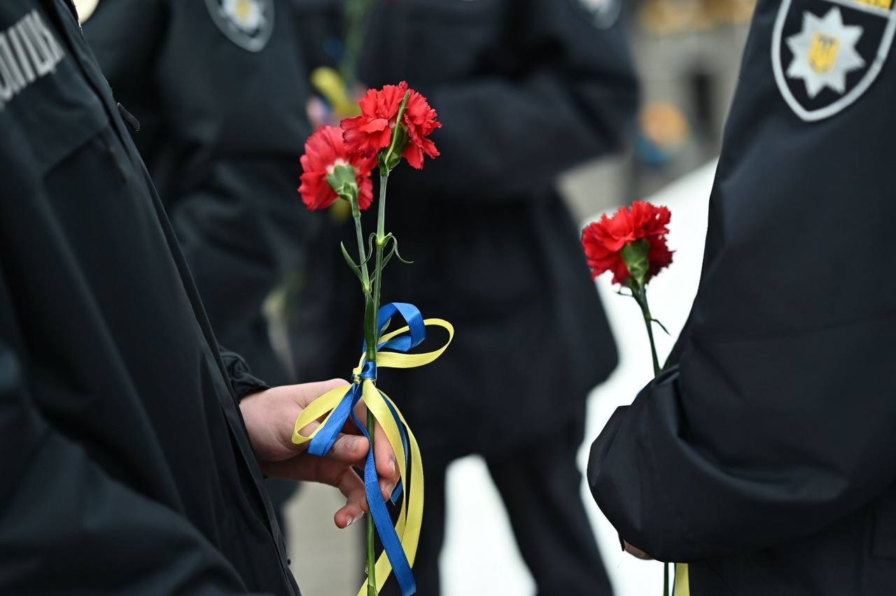 Курсанти НАВС ушанували пам’ять загиблих у битві за Мощун»