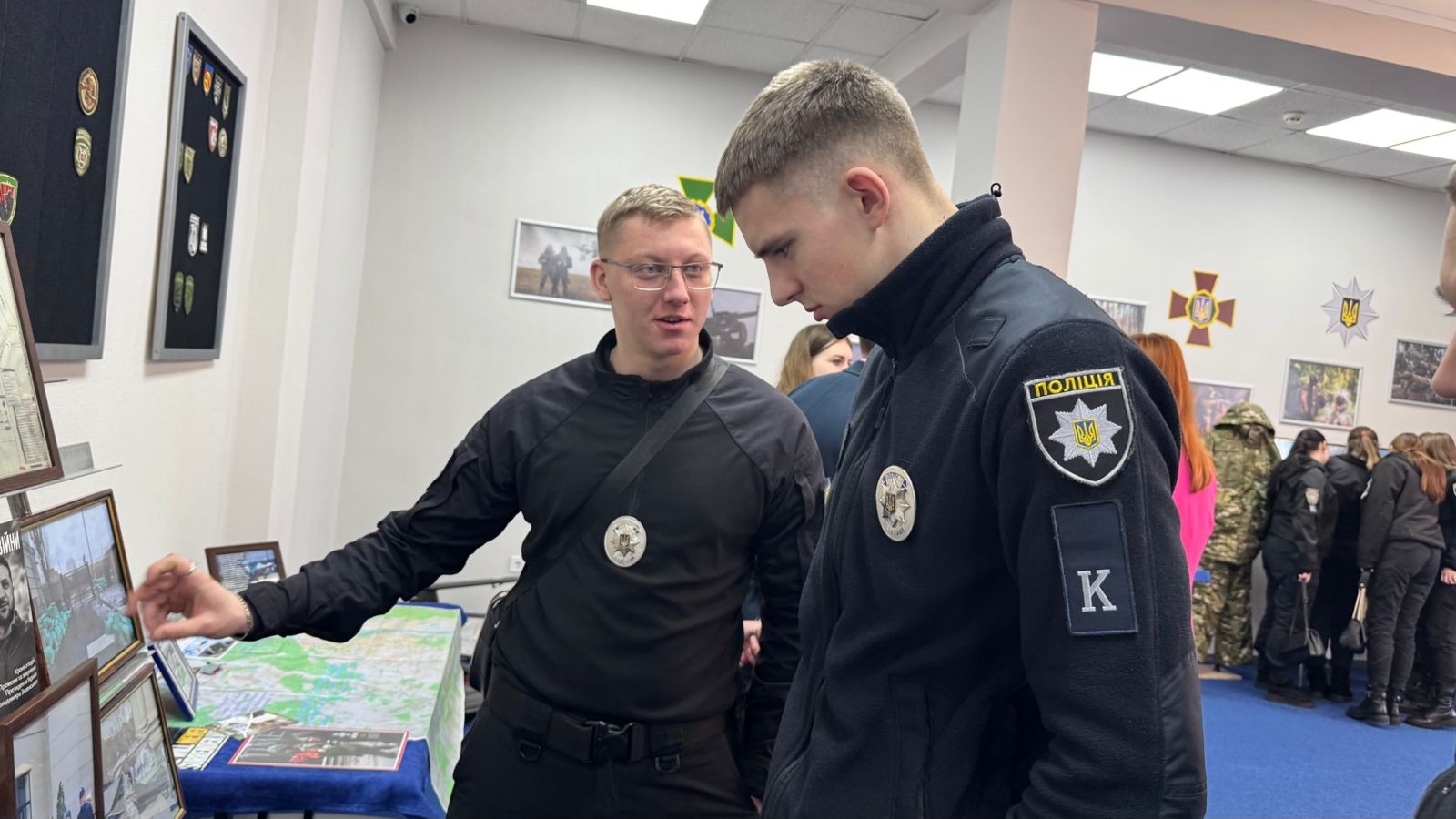 Здобувачі освіти НАВС відвідали виставку в Музеї МВС України