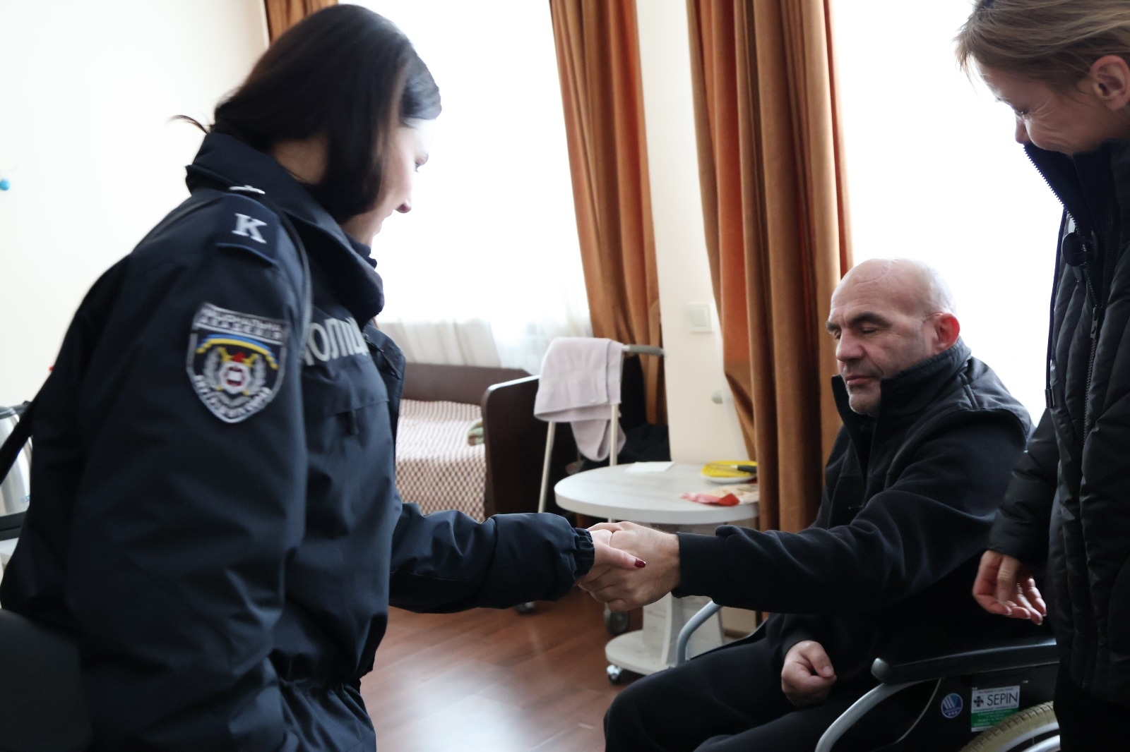 Турбота й підтримка: курсанти відвідали ветеранів у реабілітаційному центрі-1