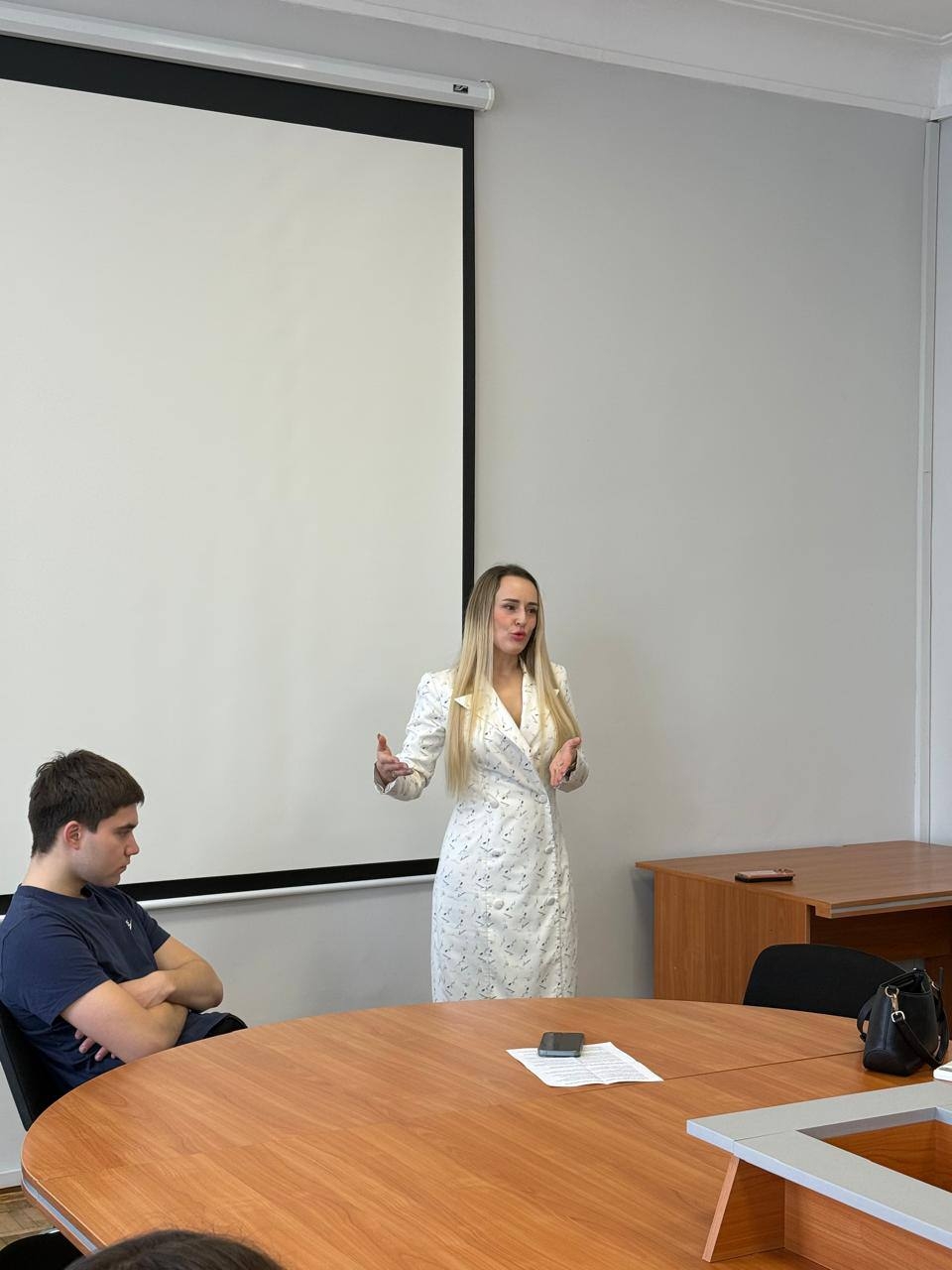 Практико орієнтований підхід у викладанні фахової мови: досвід співпраці з успішним випускником -2