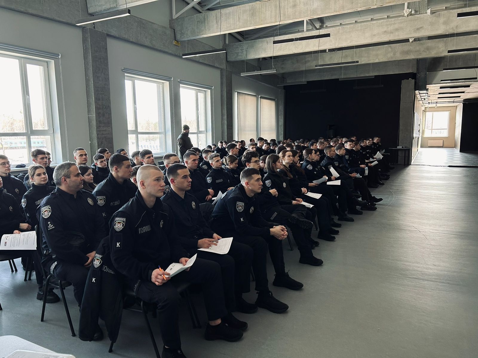 Безпека після війни: курсанти НАВС зустрілися з представниками фонду «Розмінування України»