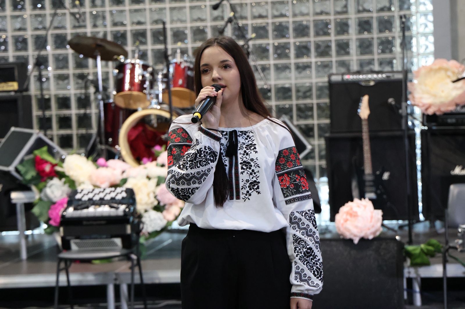 Концертна програма в ННІПД на вшанування Кобзаря