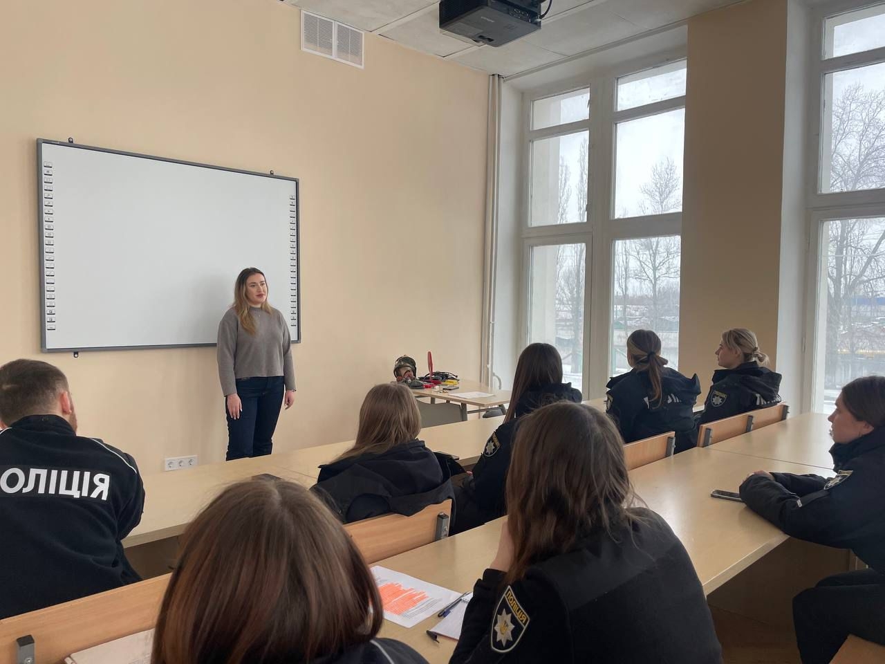 Психологічна стійкість у критичних ситуаціях: у НАВС навчають управляти стресом під час надання домедичної допомоги