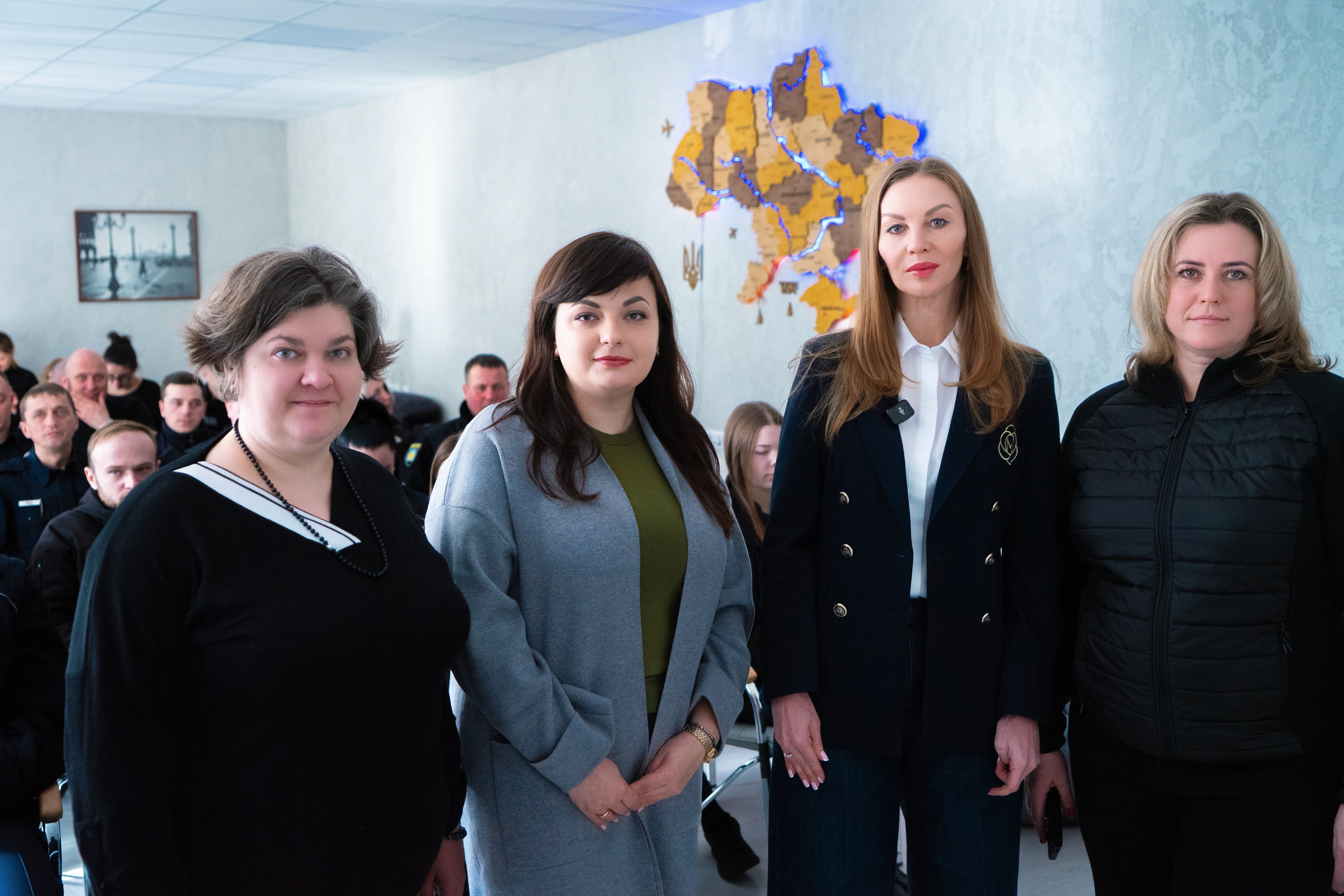 Курсантки НАВС взяли участь у тренінгу з гендерно чутливого спілкування та протидії насильству