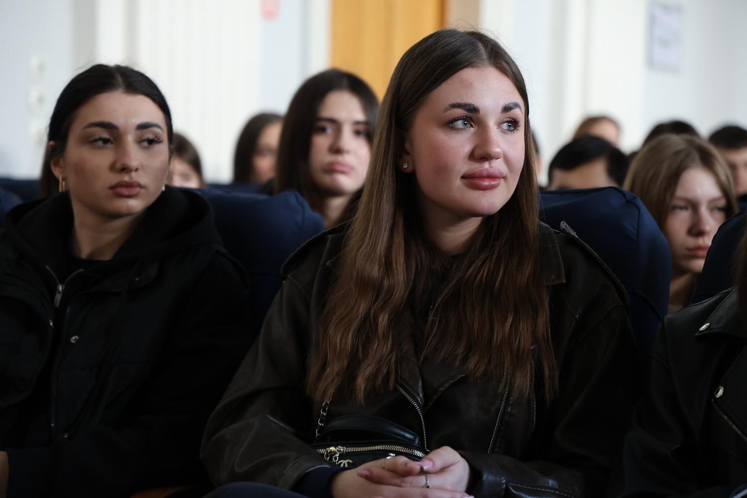 До Дня українського добровольця відбулася зустріч молоді з ветераном