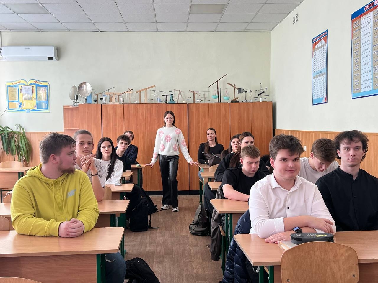 Здобувачі вищої освіти НАВС провели профорієнтаційні зустрічі з ліцеїстами