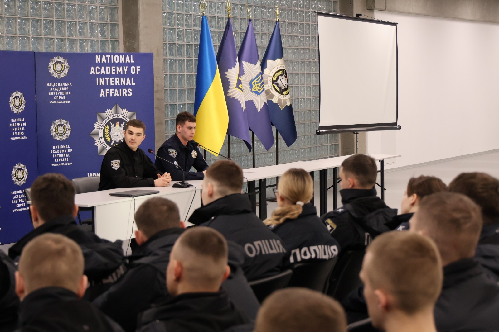 Парламент курсантського (студентського) самоврядування НАВС провів інформаційну зустріч щодо протидії булінгу