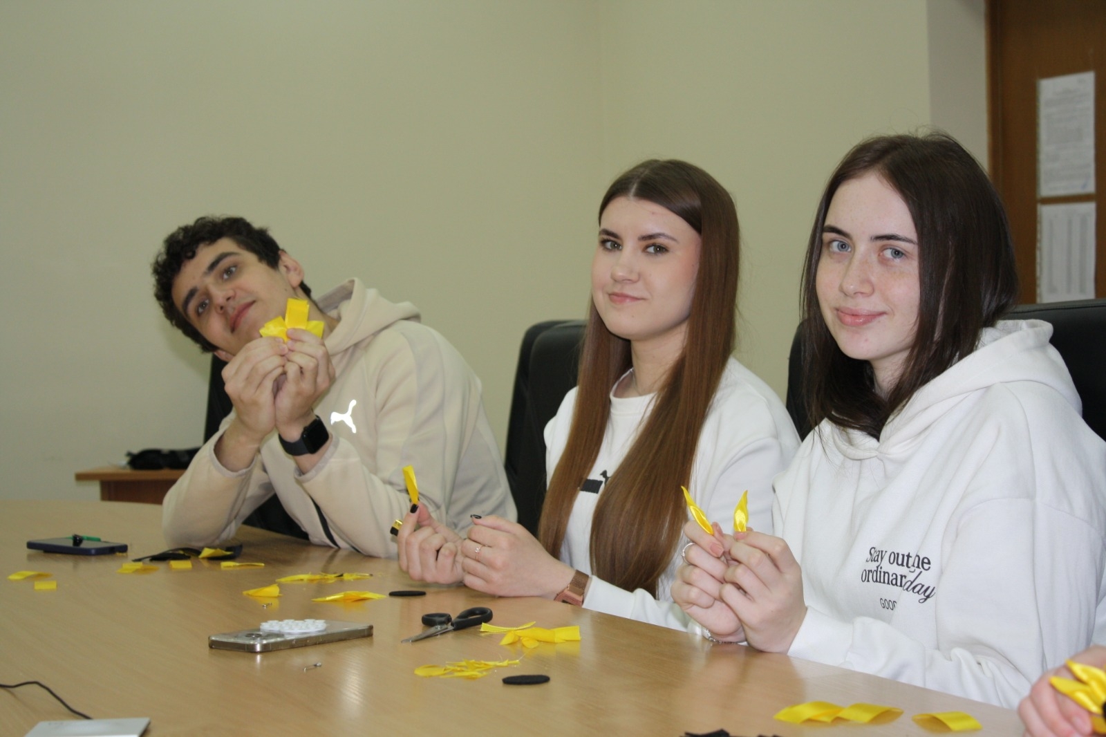 Майстерня єдності: студентське самоврядування створює «Соняхи пам’яті»-1