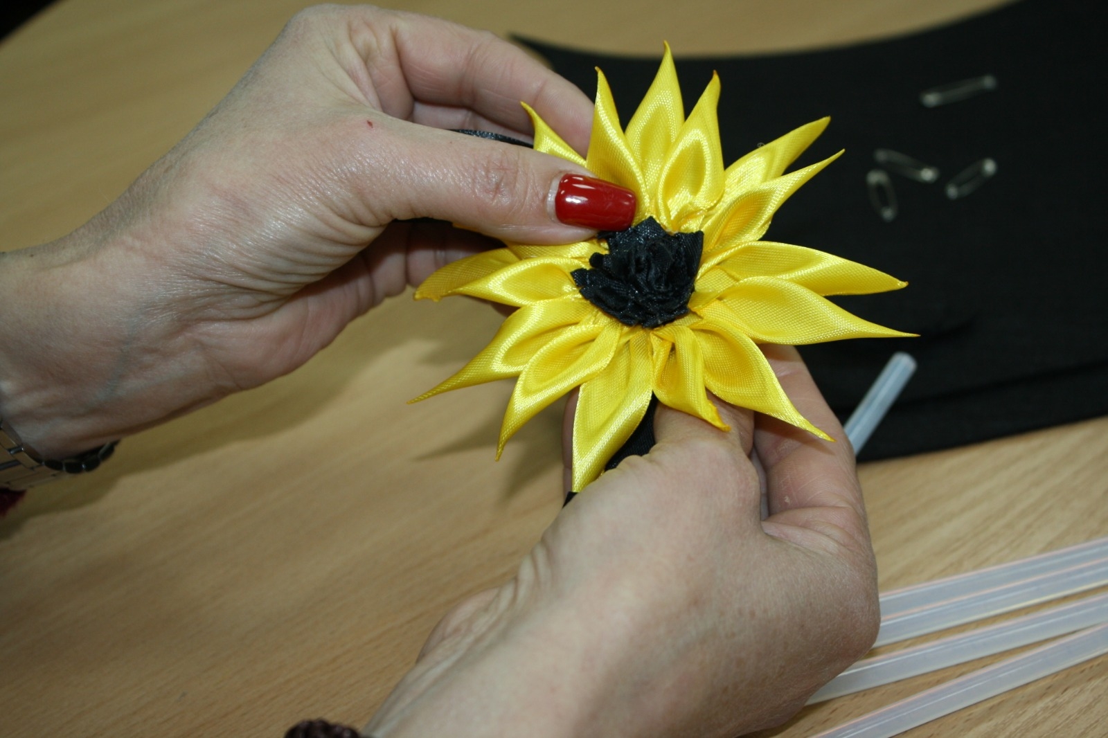 Майстерня єдності: студентське самоврядування створює «Соняхи пам’яті»-1