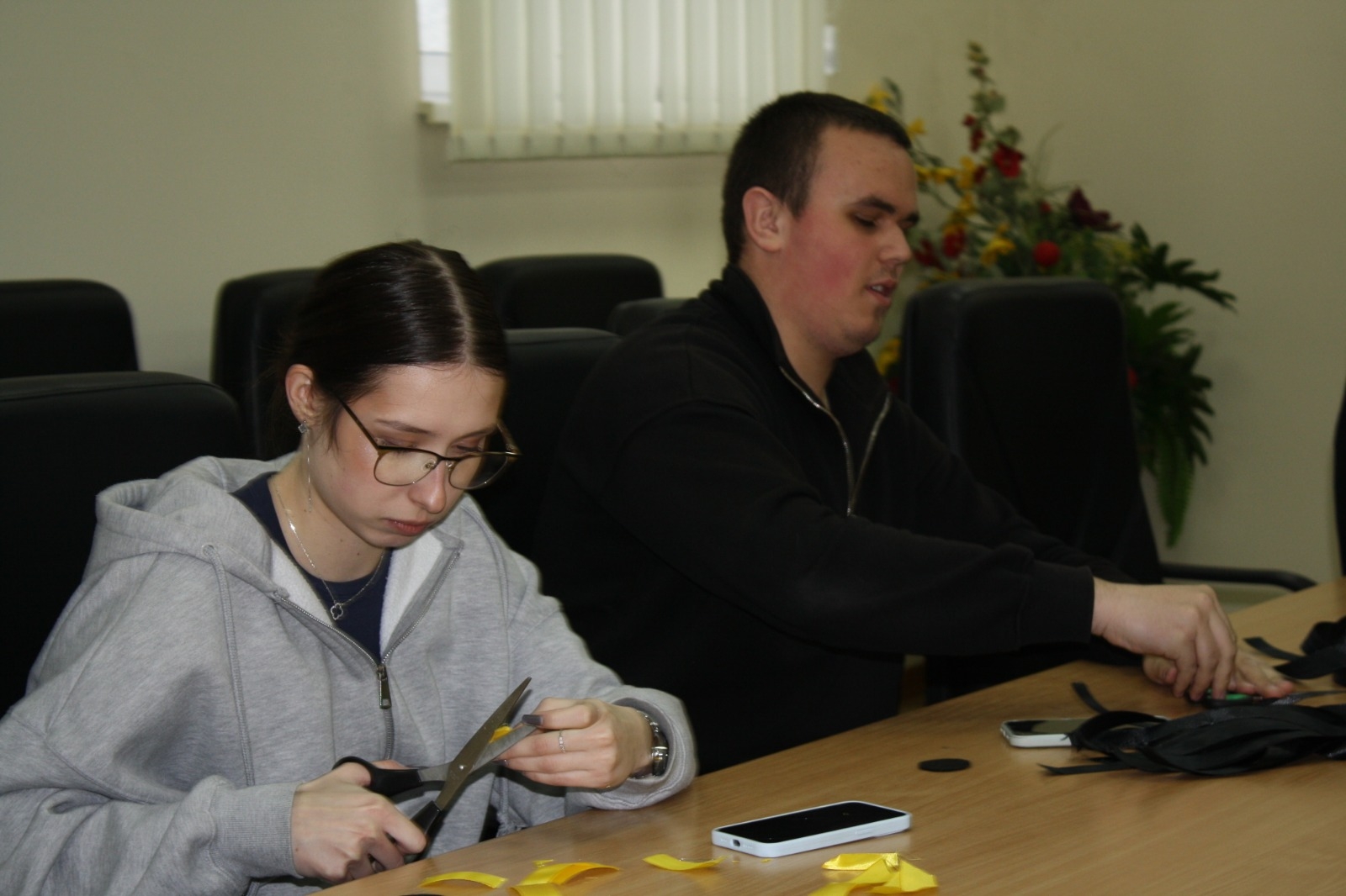 Майстерня єдності: студентське самоврядування створює «Соняхи пам’яті»-1