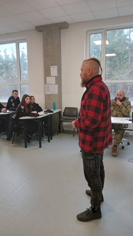 Бінарне заняття для курсантів за участю військового ветерана-1