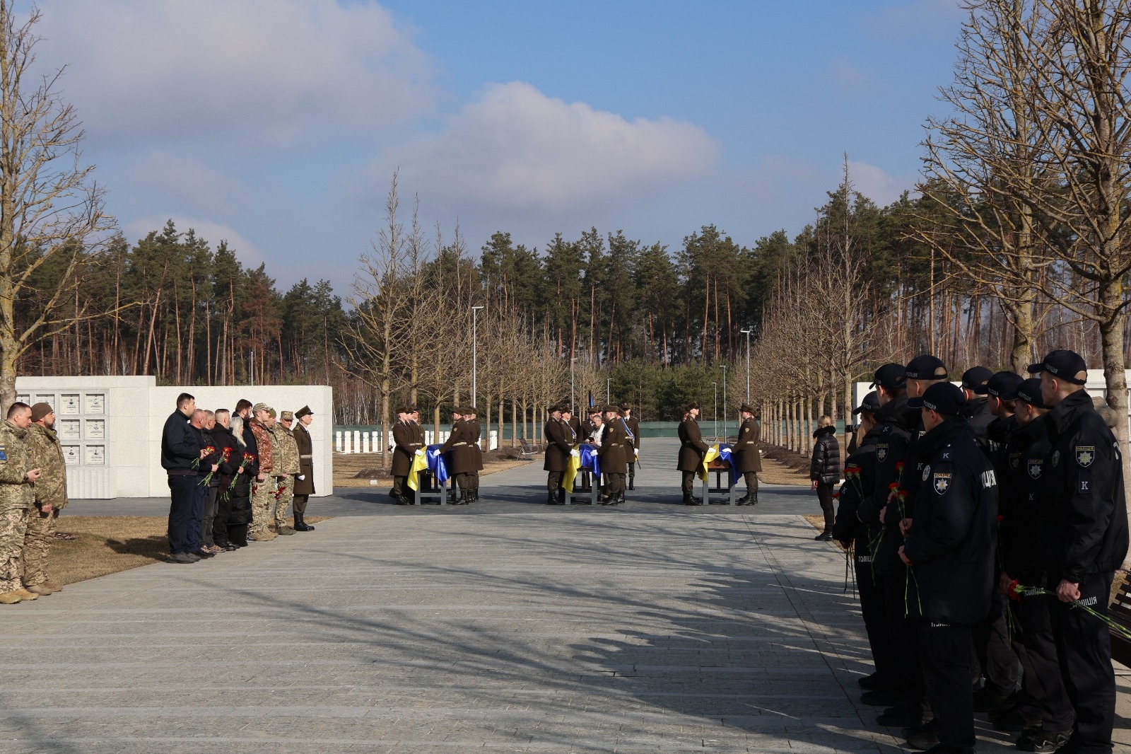 Курсанти ННІПД долучилися до церемонії поховання військовослужбовців ЗСУ-1