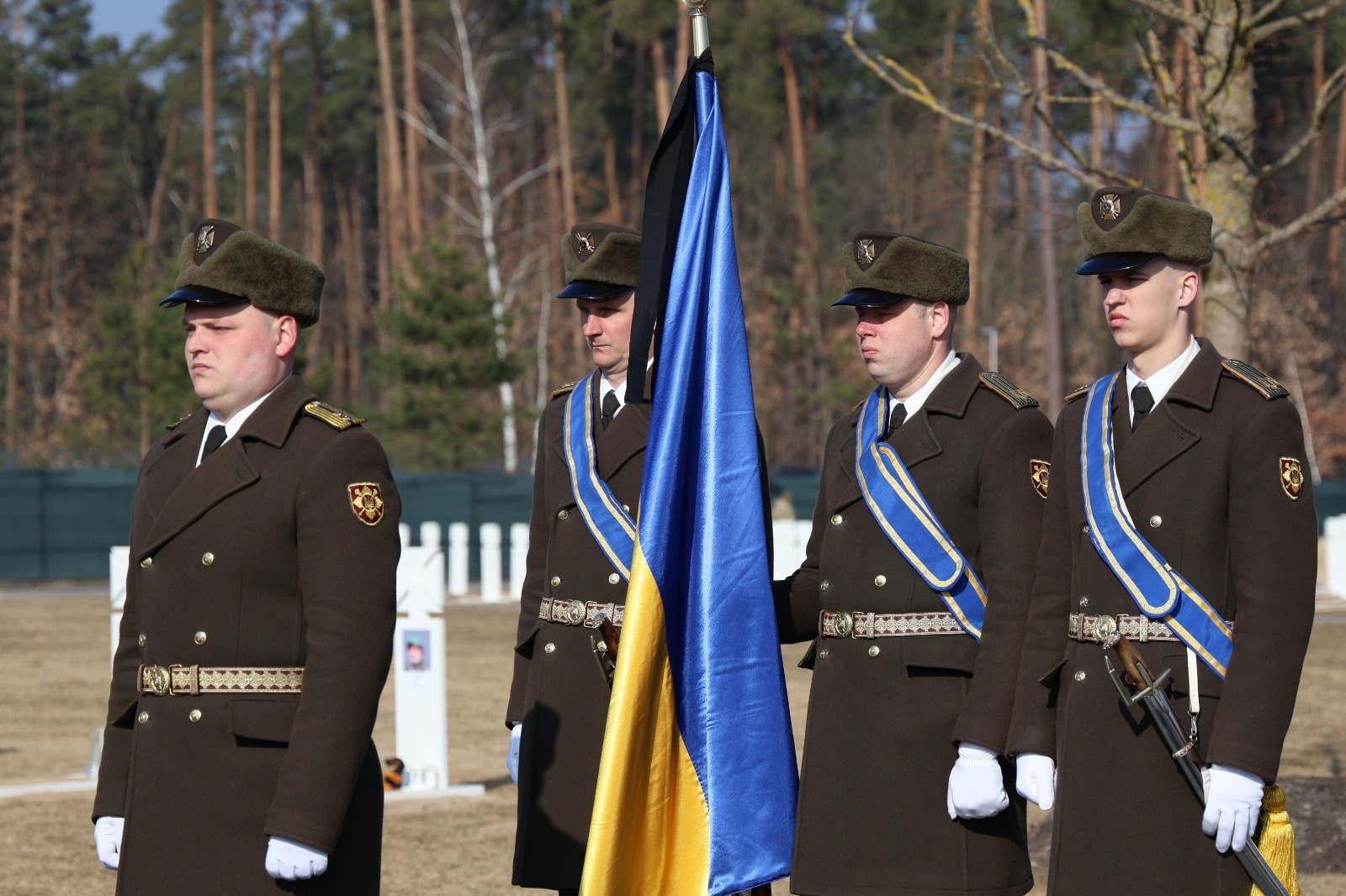 Курсанти ННІПД долучилися до церемонії поховання військовослужбовців ЗСУ-1