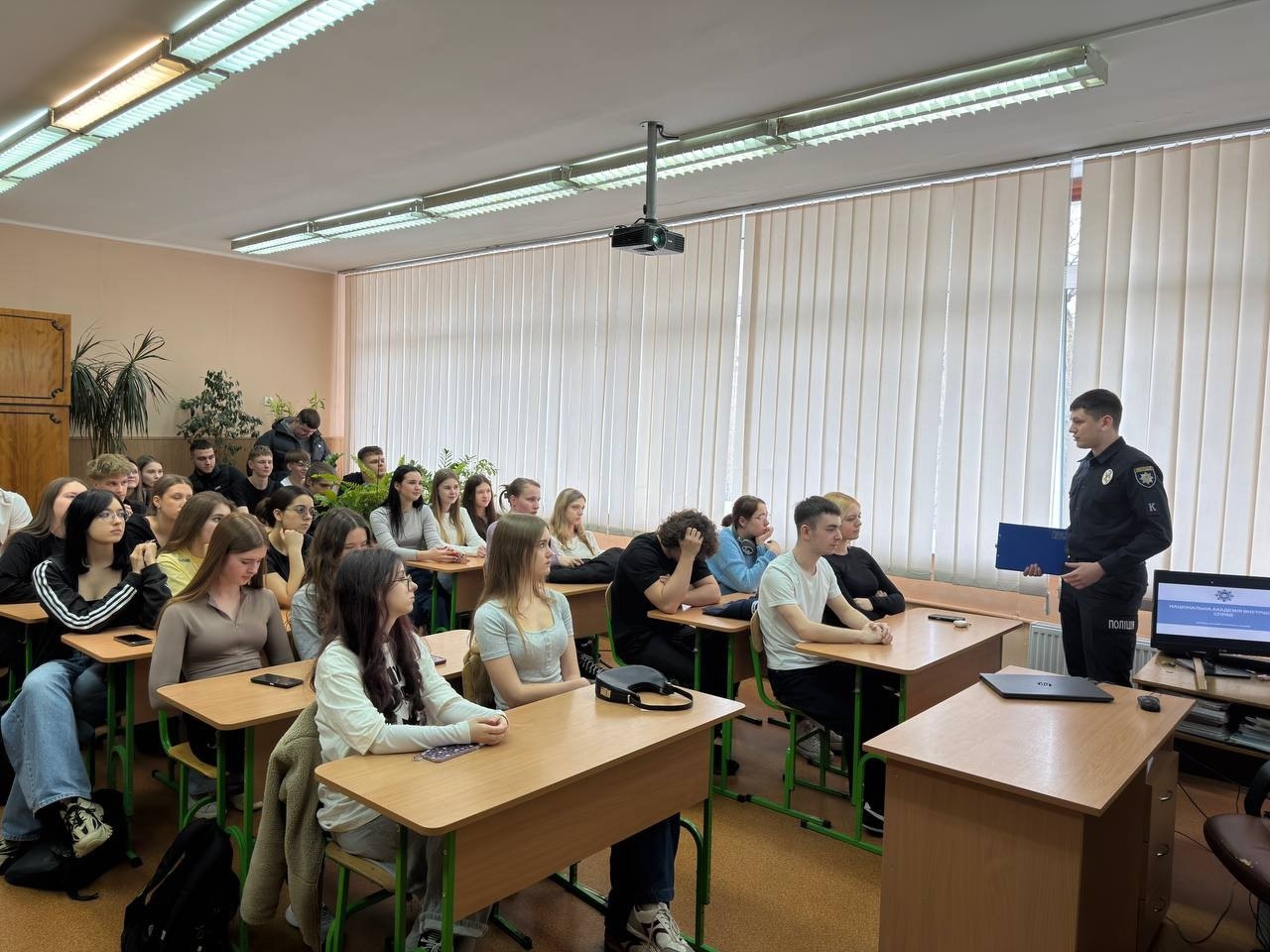 Здобувачі вищої освіти провели профорієнтаційні заходи для ліцеїстів-1