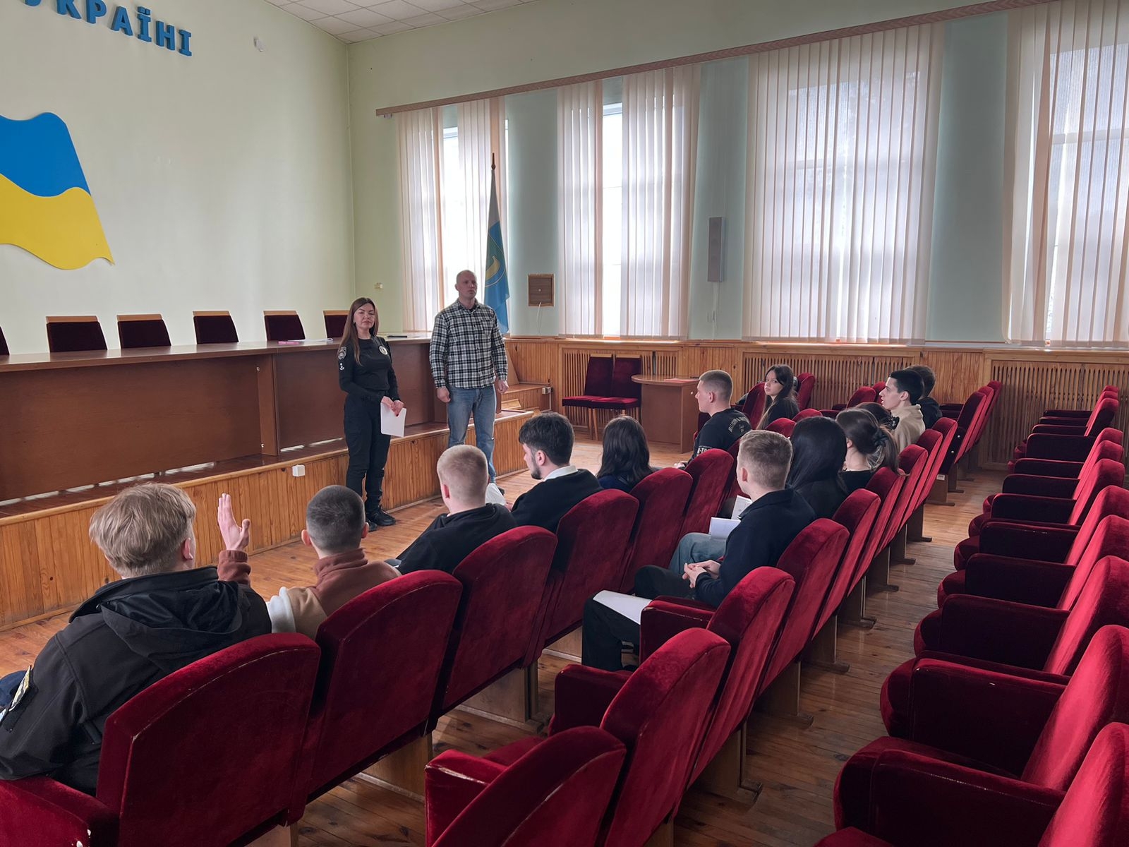 Дисципліна, законність, досвід: як курсанти випускних курсів проходять стажування в поліції-1