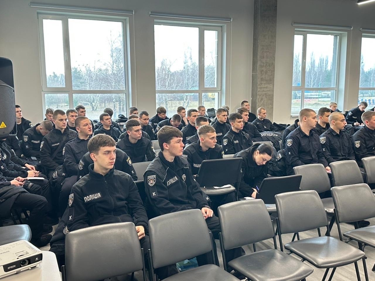 Курсанти НАВС поглибили знання щодо контролю за обігом зброї та адміністративної відповідальності-1