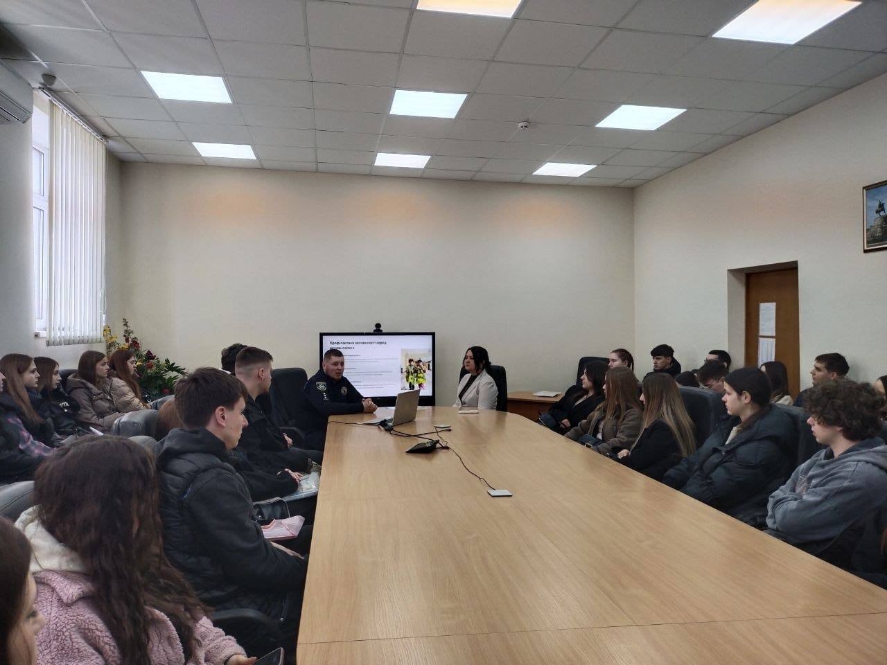 Мистецтво переконання на варті закону: у ННІПП відбулося бінарне заняття-1