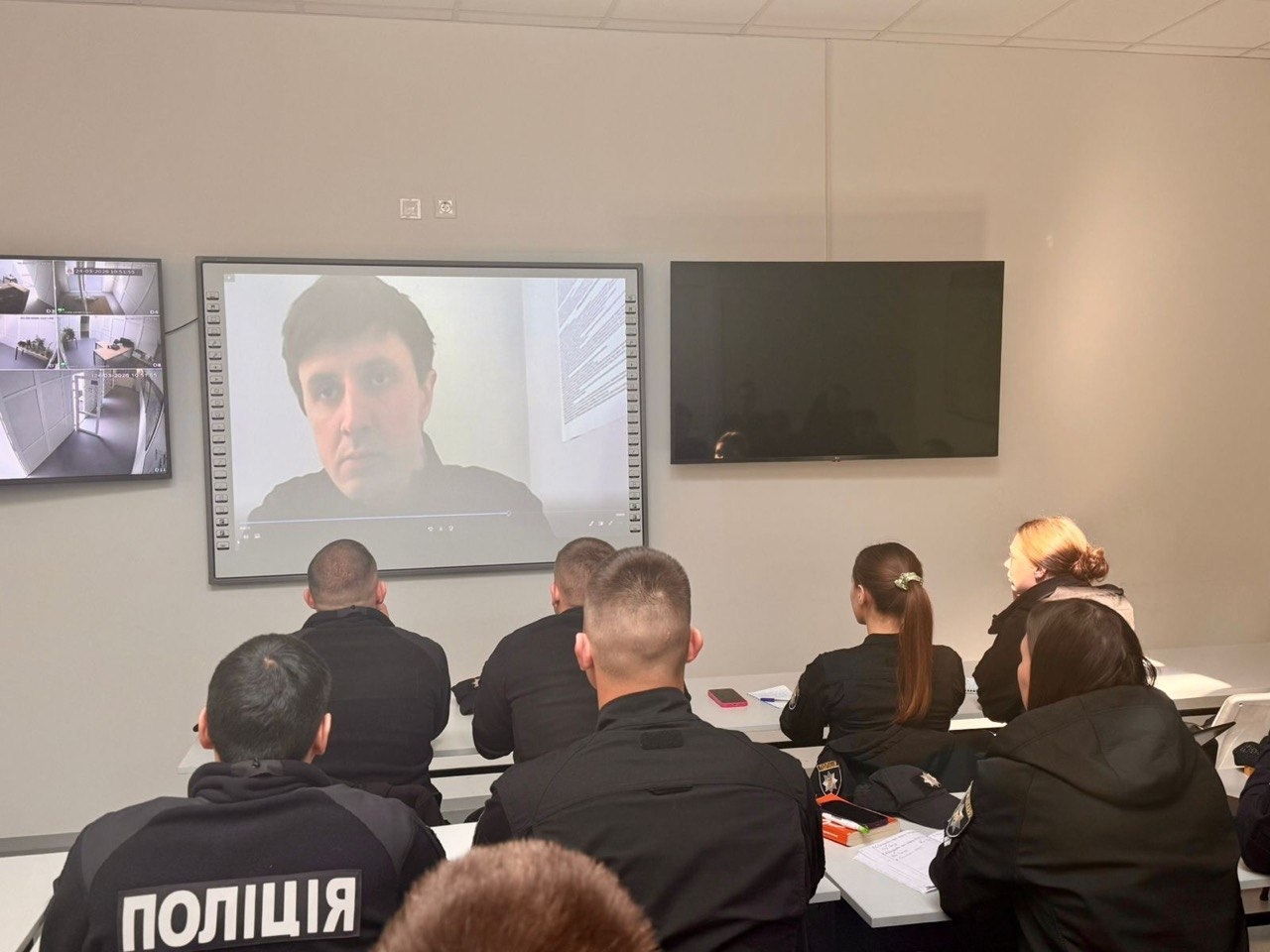 Від теорії до практики: сучасні підходи до забезпечення прав людини в діяльності поліції