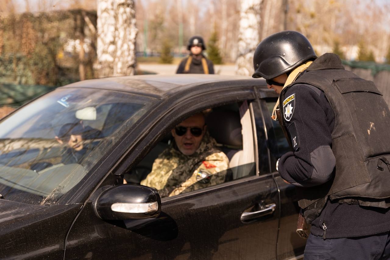 Навчання на блокпості в умовах бойових загроз: курсанти НАВС відпрацювали комплексні алгоритми дій