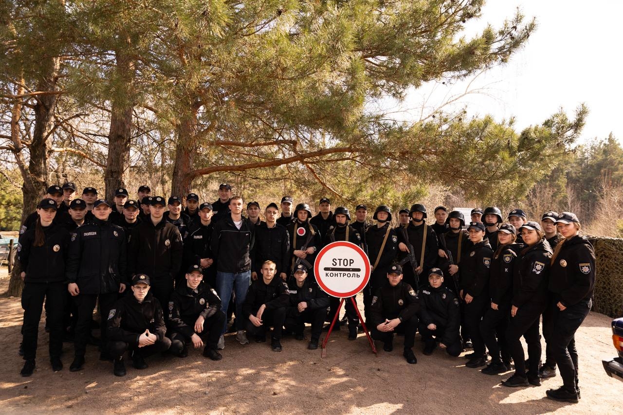 Навчання на блокпості в умовах бойових загроз: курсанти НАВС відпрацювали комплексні алгоритми дій