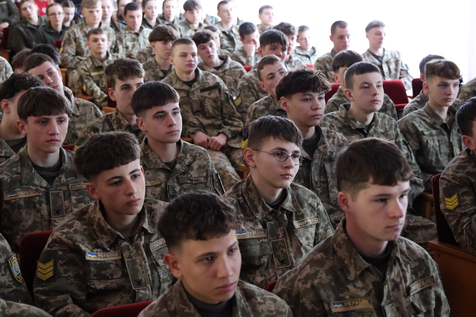 Діалог із майбутніми вступниками: курсанти НАВС відвідали Волинський ліцей