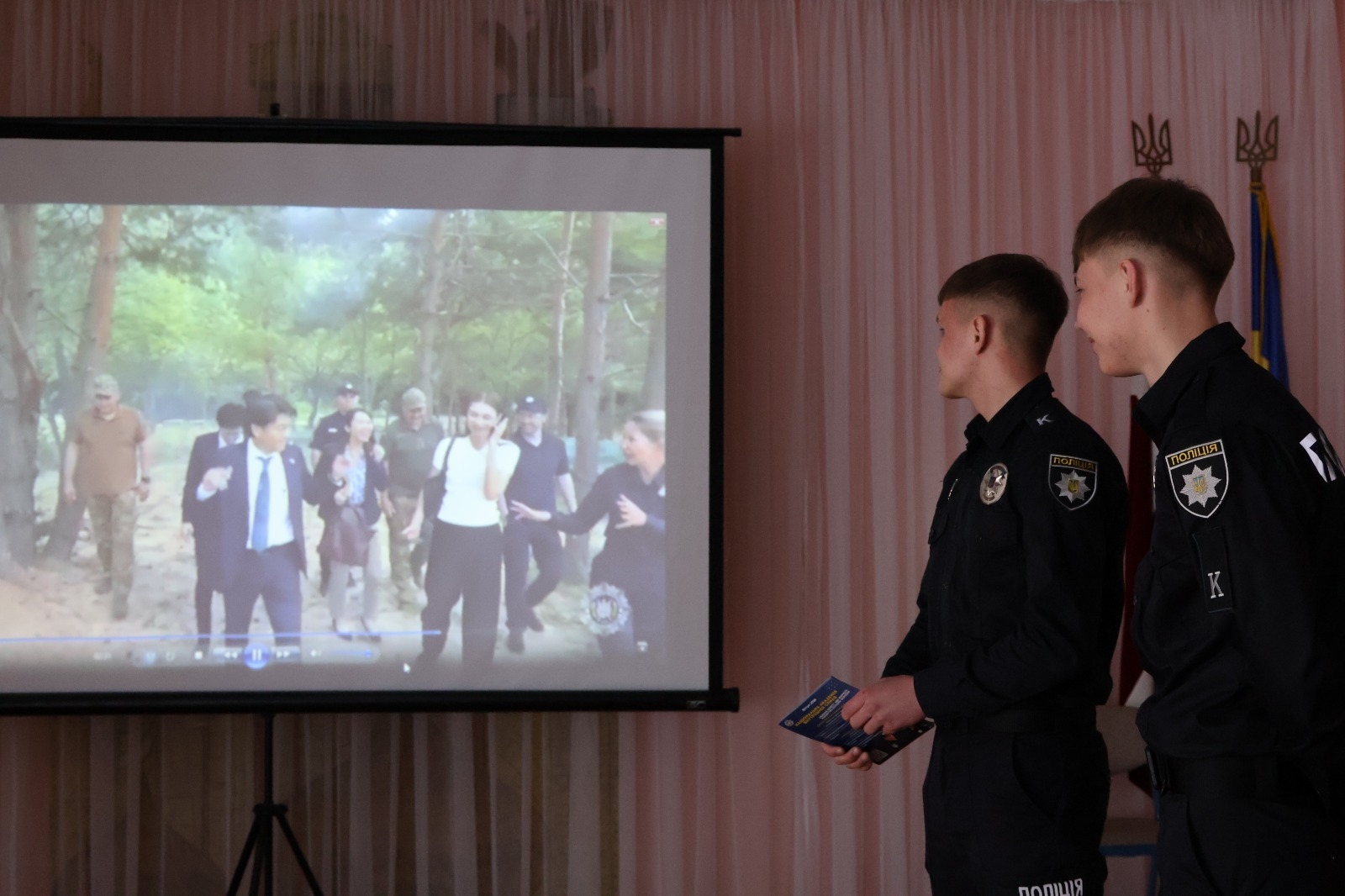 Діалог із майбутніми вступниками: курсанти НАВС відвідали Волинський ліцей