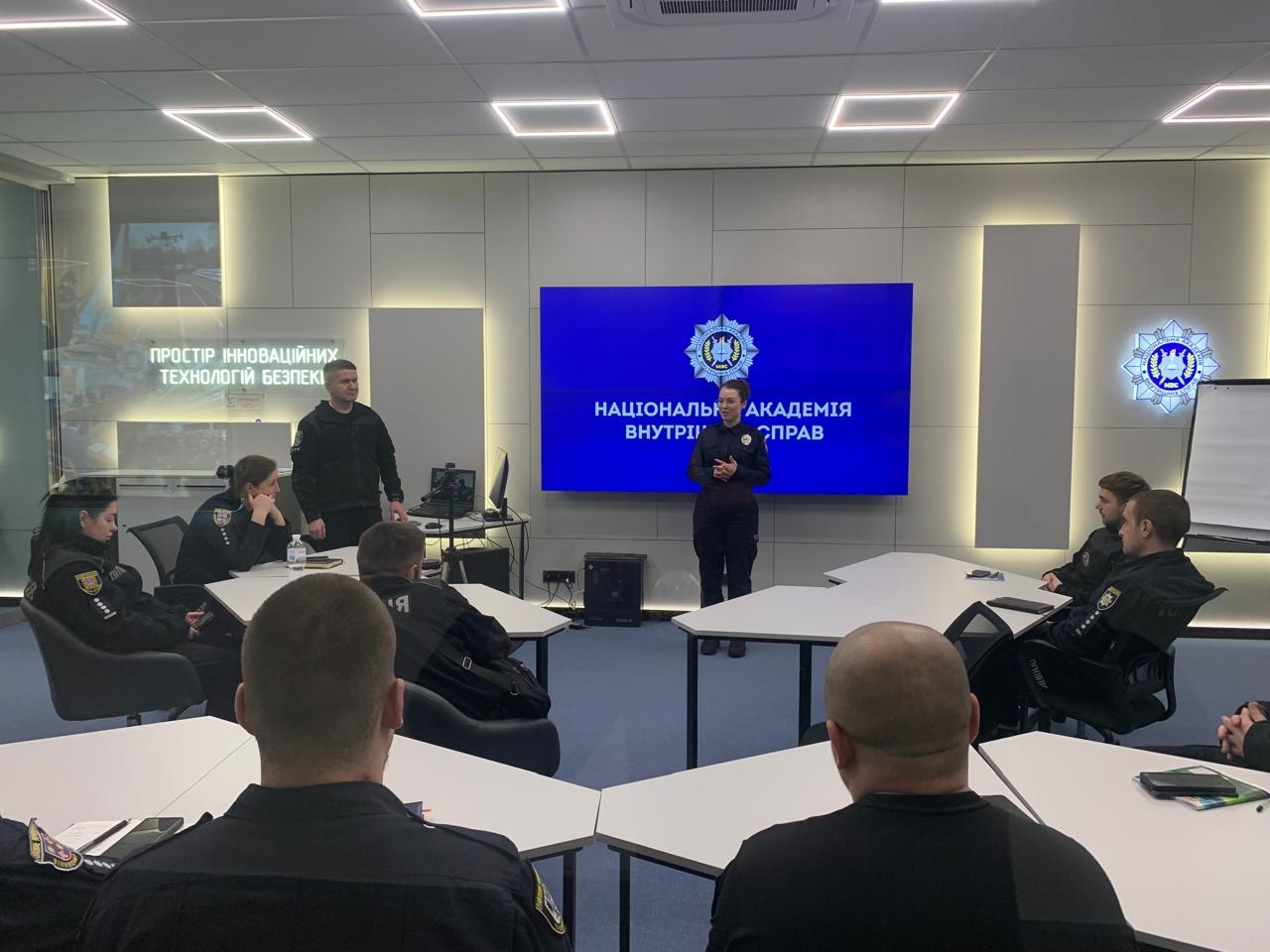 Права дитини в кримінальному провадженні: досвід практиків для  слідчих