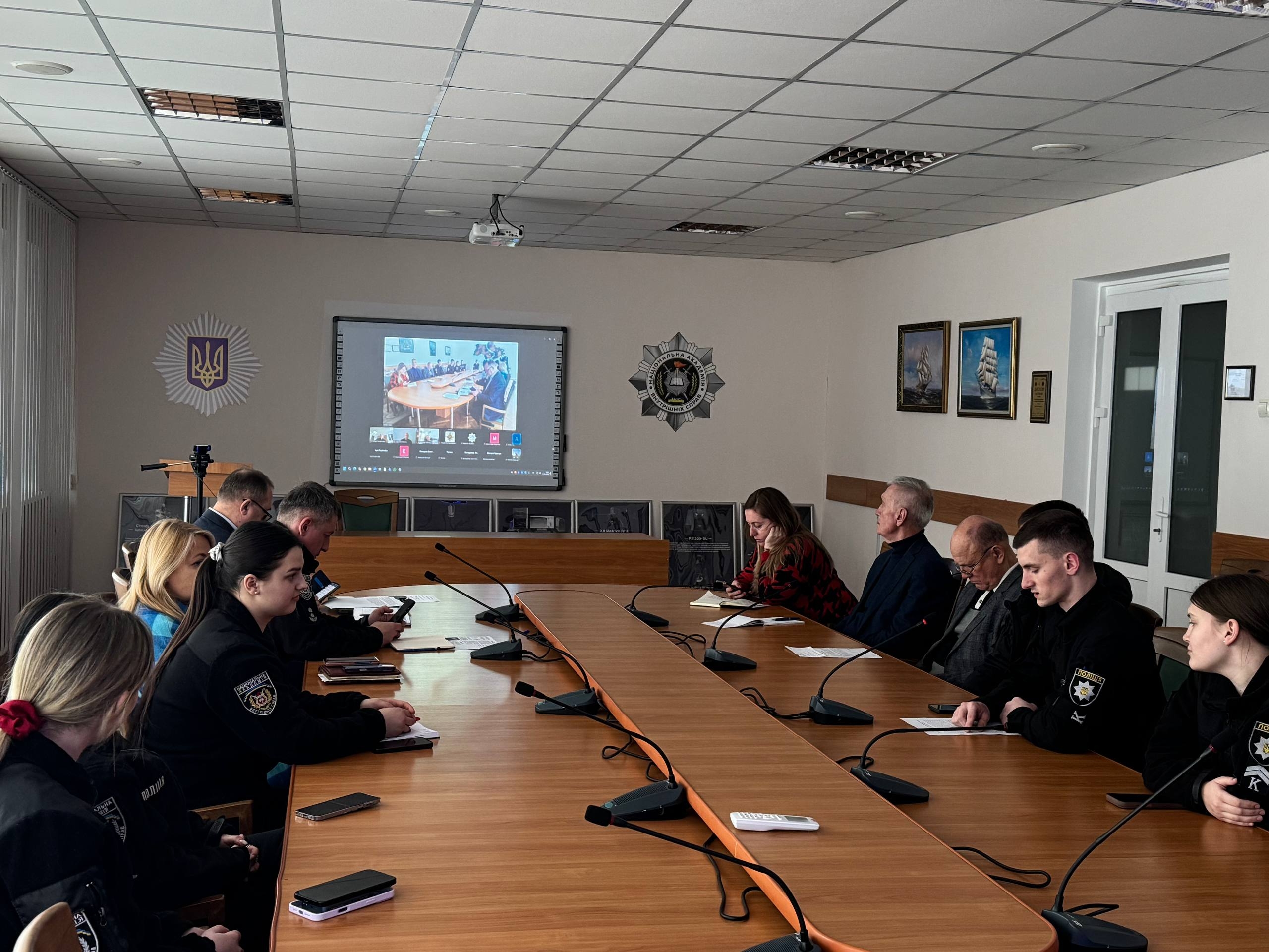 Незаконний обіг зброї як загроза національній безпеці України