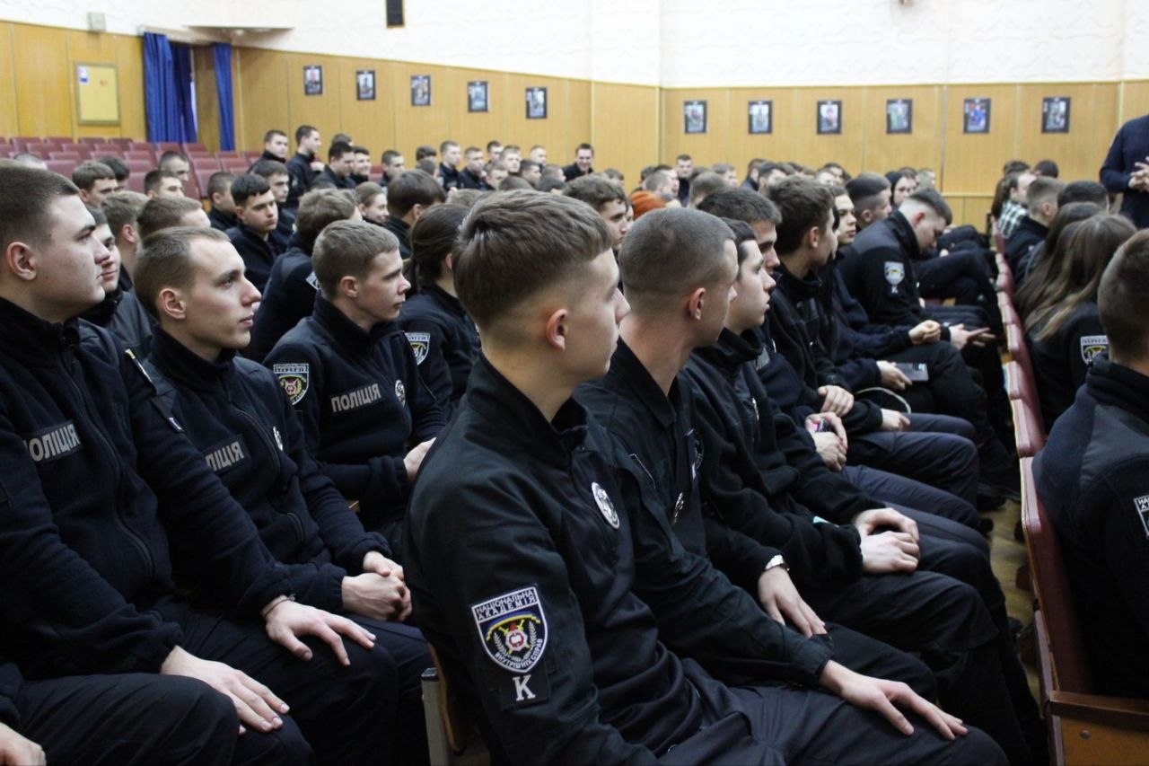 У Навчально-науковому експертно-криміналістичному інституті відбувся тематичний захід з нагоди Дня сміху.