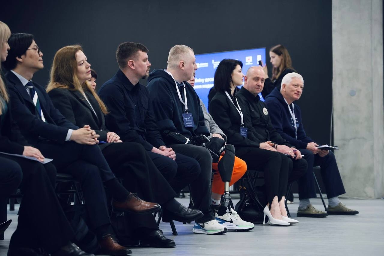 Безбар’єрність у дії: у НАВС обговорили сучасні підходи до доступного й безпечного водіння