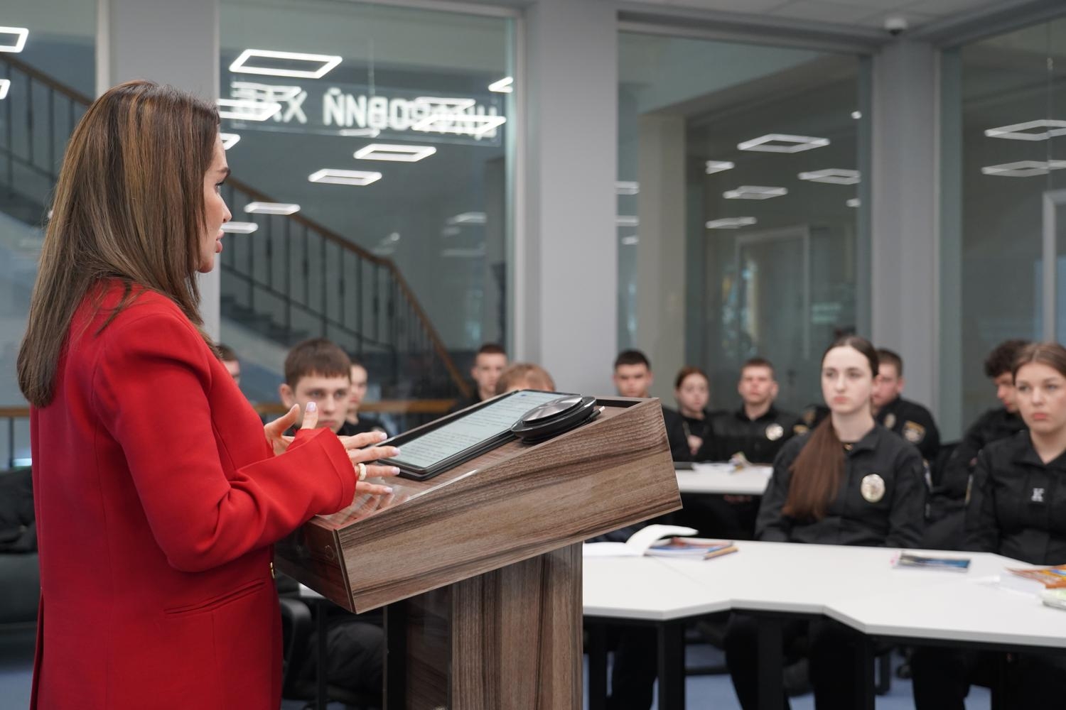 Справедливий мир для України: побудова всеохопної мережі відповідальності