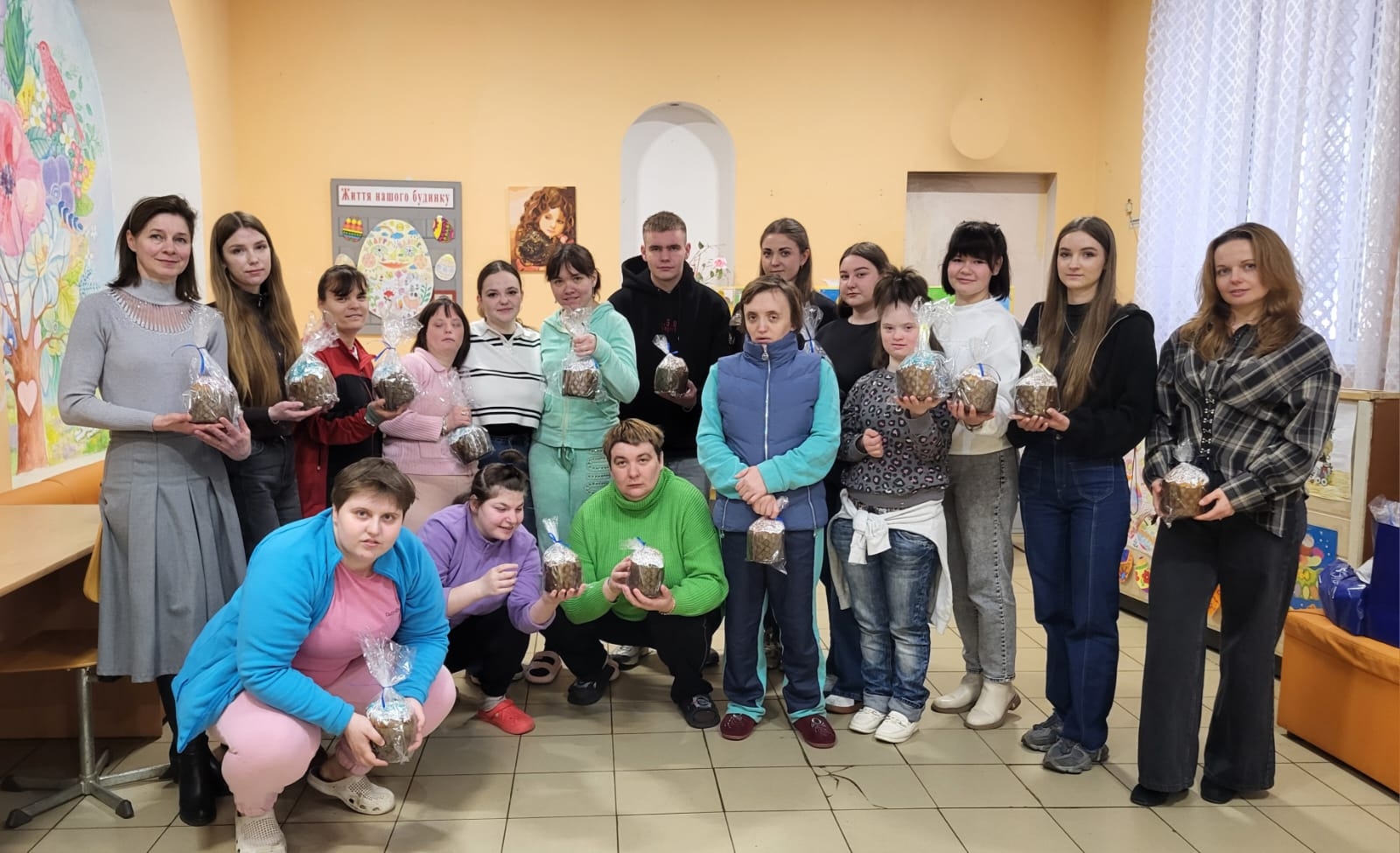 ВЕЛИКДЕНЬ ЄДНАЄ СЕРЦЯ: АКАДЕМІЧНА РОДИНА ДАРУЄ РАДІСТЬ ДІТЯМ