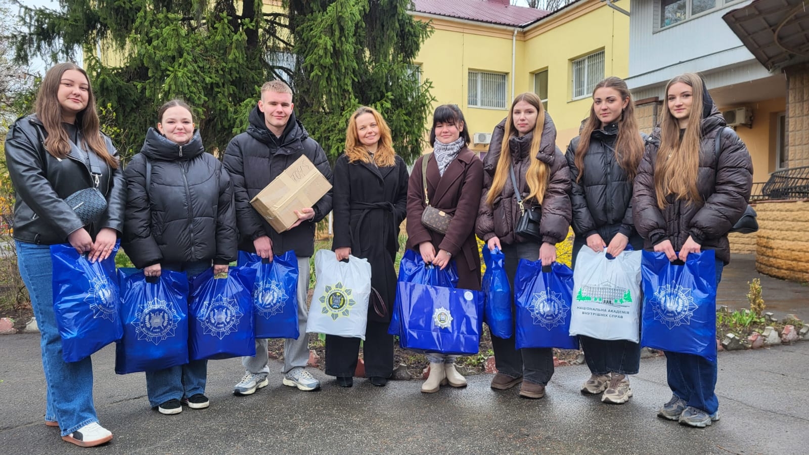 ВЕЛИКДЕНЬ ЄДНАЄ СЕРЦЯ: АКАДЕМІЧНА РОДИНА ДАРУЄ РАДІСТЬ ДІТЯМ