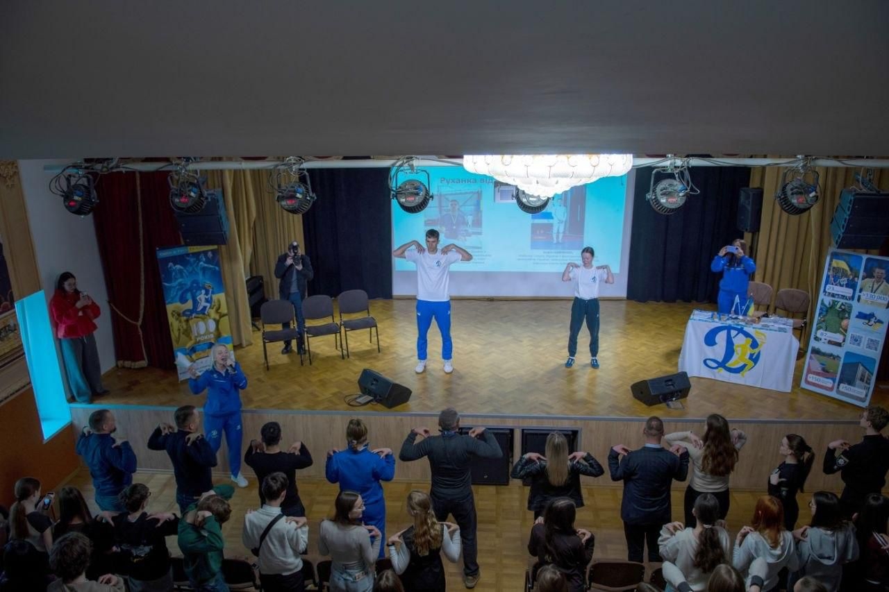 Представники НАВС  провели профорієнтаційну зустріч із ліцеїстами спільно з ФСТ «Динамо» України