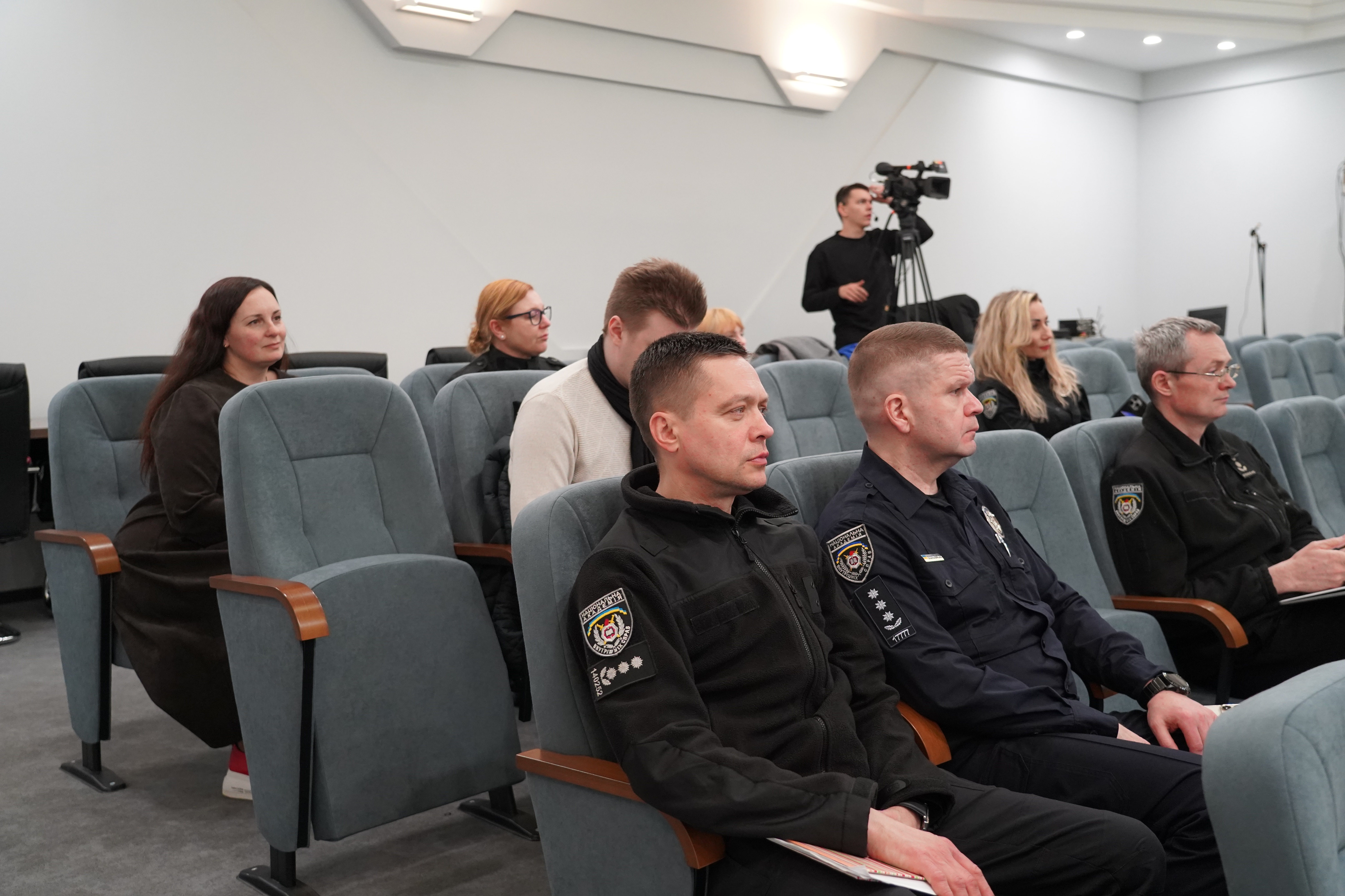 Від пошуку зізнань — до пошуку істини: у НАВС обговорили нову логіку розслідування