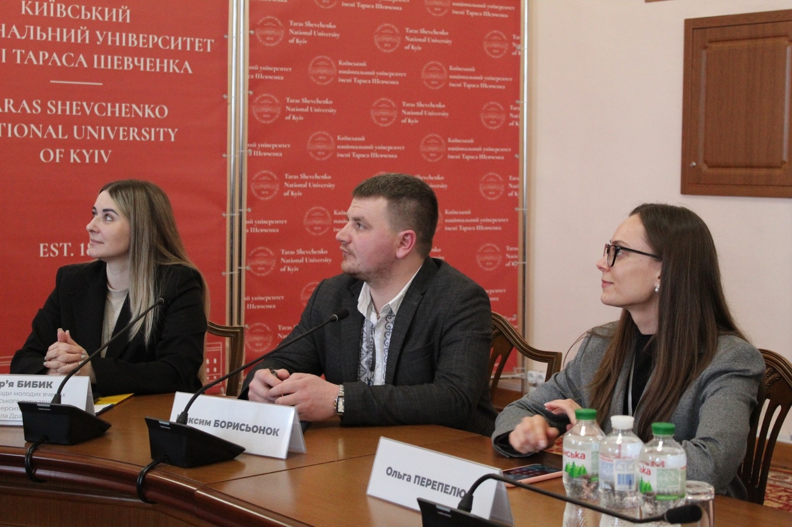 Штучний інтелект і новітні академічні практики: представниці НАВС на масштабному симпозіумі молодих вчених