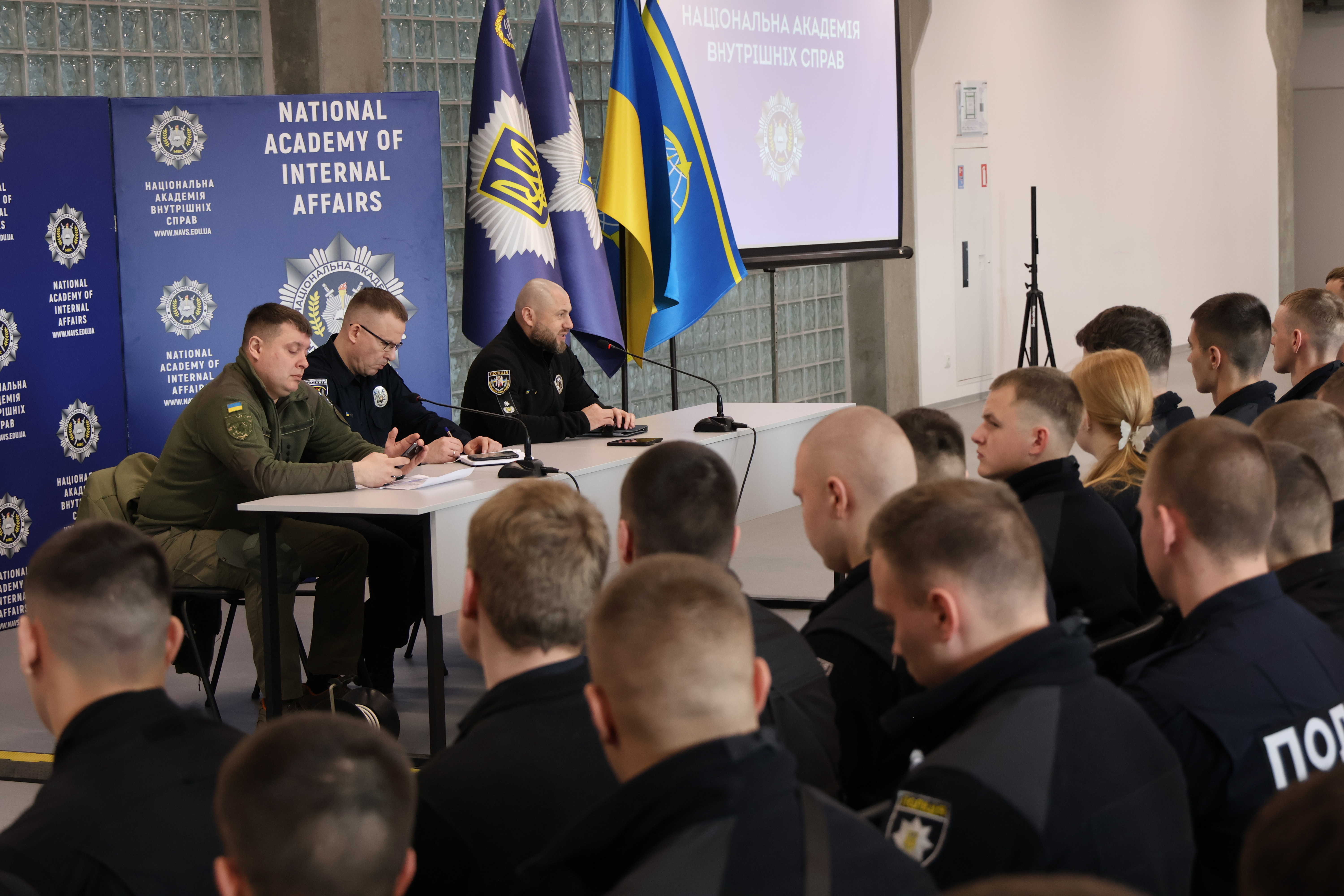 Академія активно підтримує випускників на старті служби